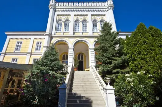 Astoria Hotel �s �tterem, Balatonf�red