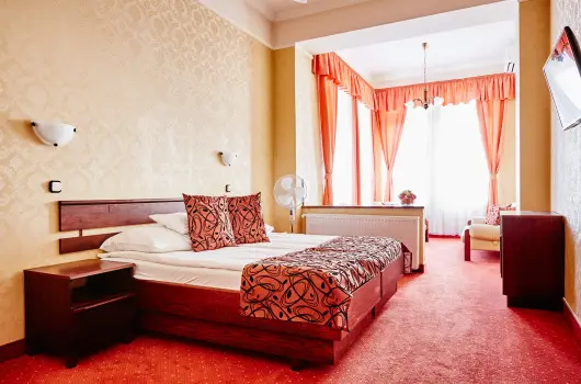 Astoria Hotel �s �tterem, Balatonf�red