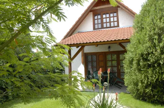 Balla Apartmanhz, Sifok, Balatonfred - 17 km