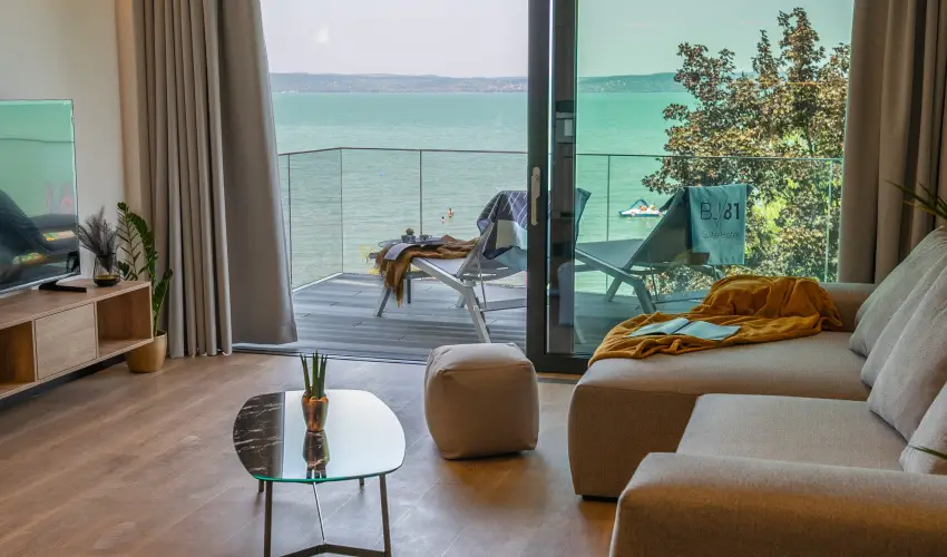 BJ81 Suite Hotel Si�fok