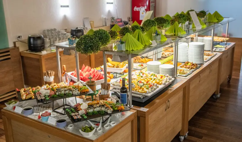 CE Plaza Hotel Sifok