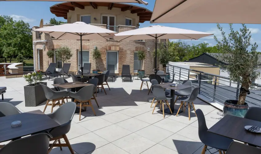 CE Plaza Hotel Sifok