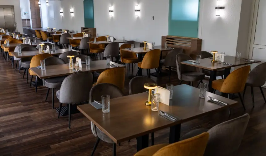 CE Plaza Hotel Sifok