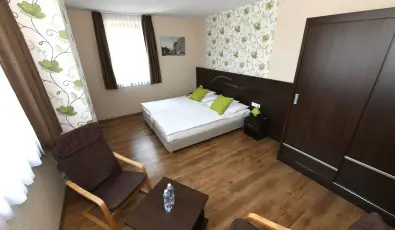 Ezsthd Hotel Veszprm