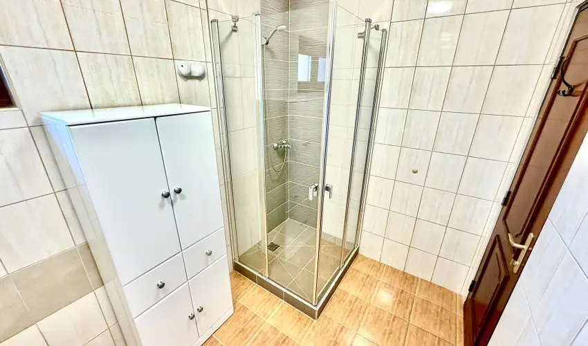 Fenyves Vend�gh�z Si�fok