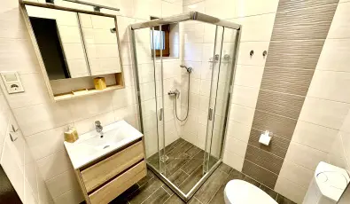 Fenyves Vend�gh�z Si�fok