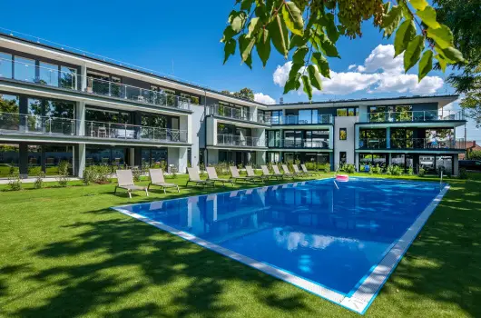 H55 Balatonlelle Apartmanh�zak, Balatonlelle, Balatonf�red - 24 km