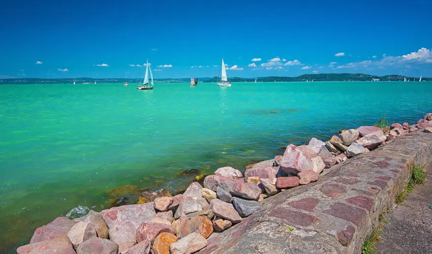 Happy Sun  Zam�rdi