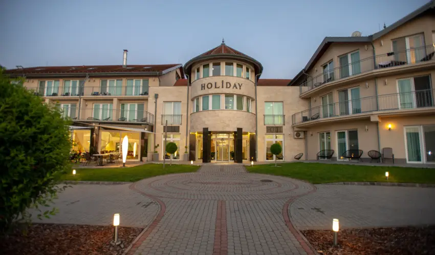 Holiday Resorts Balatonszrsz