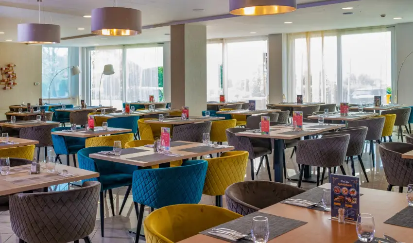 Holiday Resorts Balatonszrsz