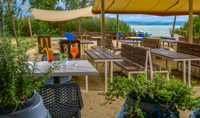 Holiday Resorts Balatonszrsz