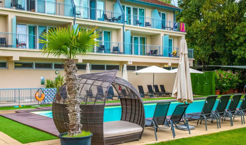 Holiday Resorts Balatonszrsz