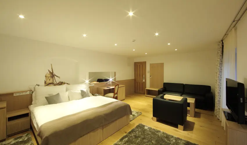 Hotel Historia Malomkert Veszpr�m