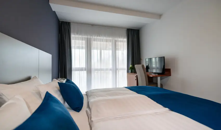 Hotel Yacht Wellness & Business Sifok