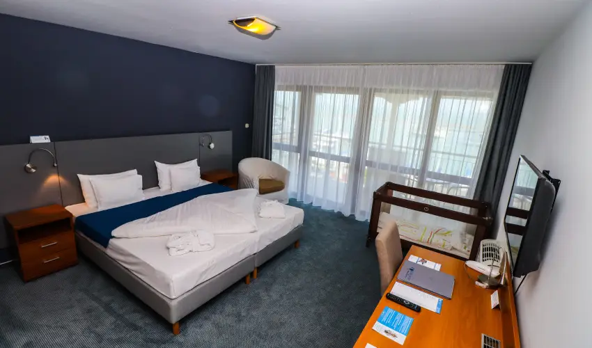 Hotel Yacht Wellness & Business Sifok