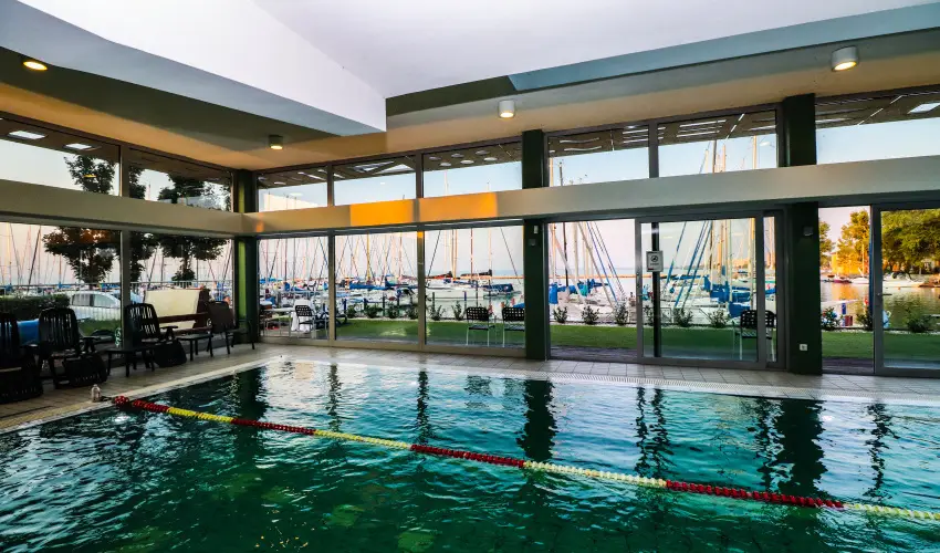 Hotel Yacht Wellness & Business Sifok