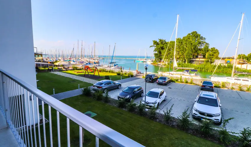 Hotel Yacht Wellness & Business Sifok