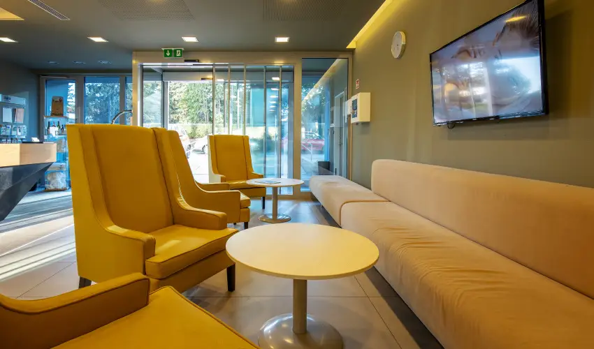 Hotel Yacht Wellness & Business Sifok