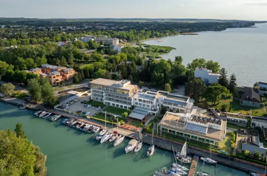 Hotel Yacht Wellness & Business, Si�fok, Balatonf�red - 14 km
