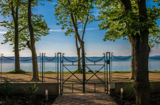 Hotel Anna Villa, Balatonf�ldv�r, Balatonf�red - 9 km