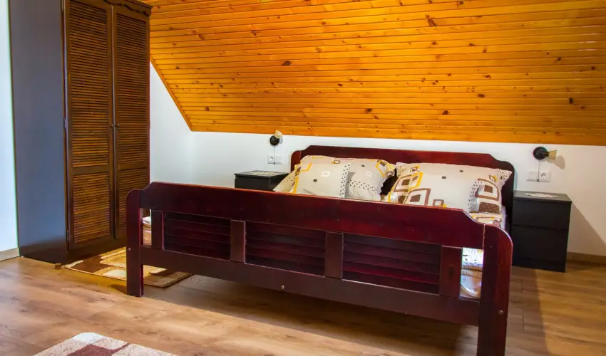 Huszr Vendghz rvnyes