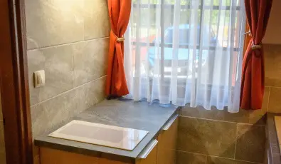 Huszr Vendghz rvnyes