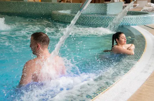 K�t Korona Konferencia & Wellness Hotel, Balatonsz�rsz�, Balatonf�red - 12 km