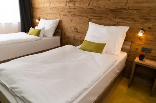 Kristly Hotel Konferencia & Wellness, Ajka, Balatonfred - 32 km