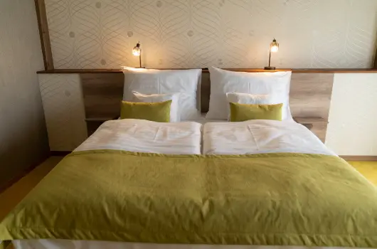 Kristly Hotel Konferencia & Wellness, Ajka, Balatonfred - 32 km