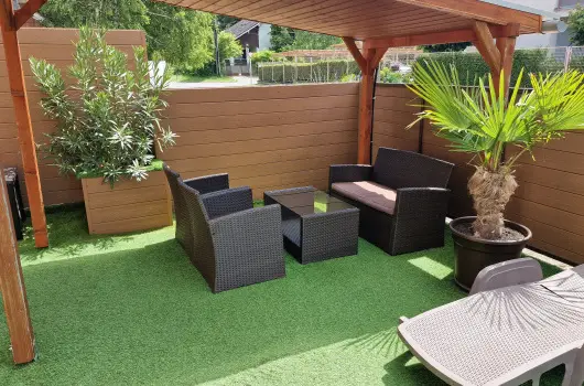 Napsug�r Apartmanh�z, Si�fok, Balatonf�red - 17 km