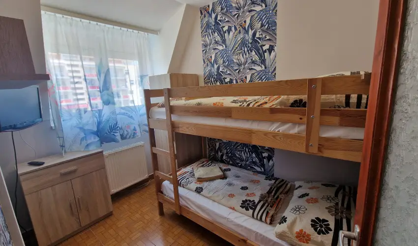 Napsug�r Apartmanh�z Si�fok