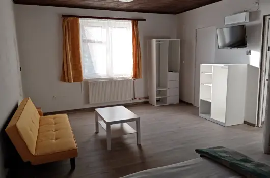 Parti S�t�ny Vend�gh�z, Balatonkenese, Balatonf�red - 21 km