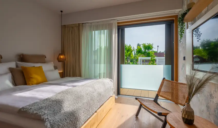 REED Luxury Hotel & Bistro Siófok