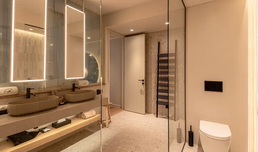 REED Luxury Hotel & Bistro Siófok