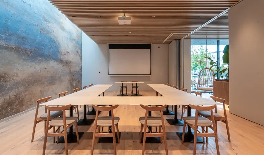 REED Luxury Hotel & Bistro Siófok