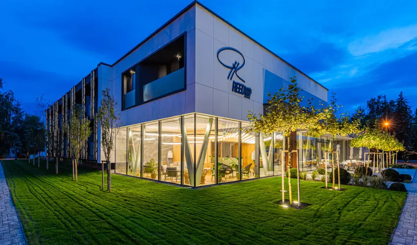REED Luxury Hotel & Bistro Siófok