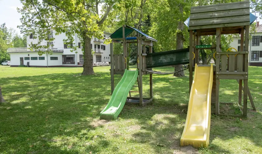 Sir�ly Hotel Balatonlelle