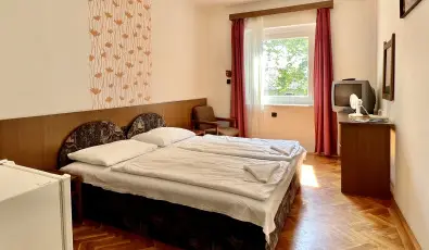 Sir�ly Hotel Balatonlelle