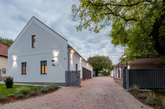 Stadium Home Panzi, Barnag, Balatonfred - 13 km