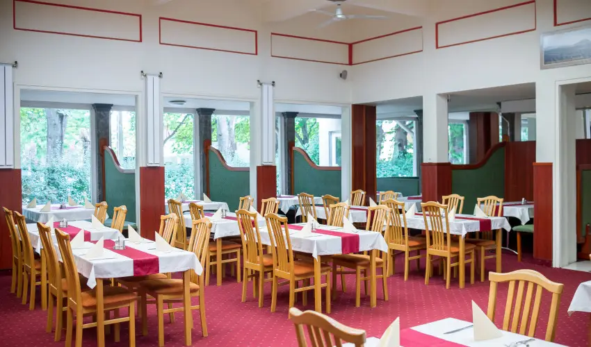 Wellness Hotel Szindbád  Balatonszemes