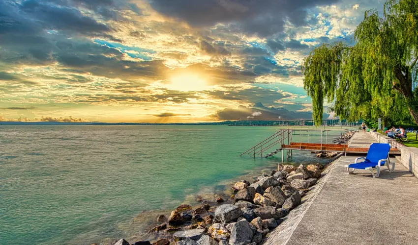 Vil�gos Hotel Balatonvil�gos