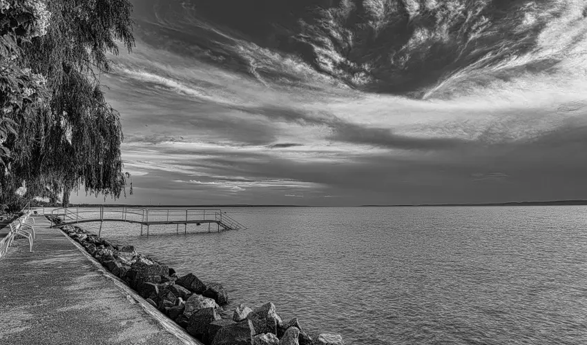 Vil�gos Hotel Balatonvil�gos