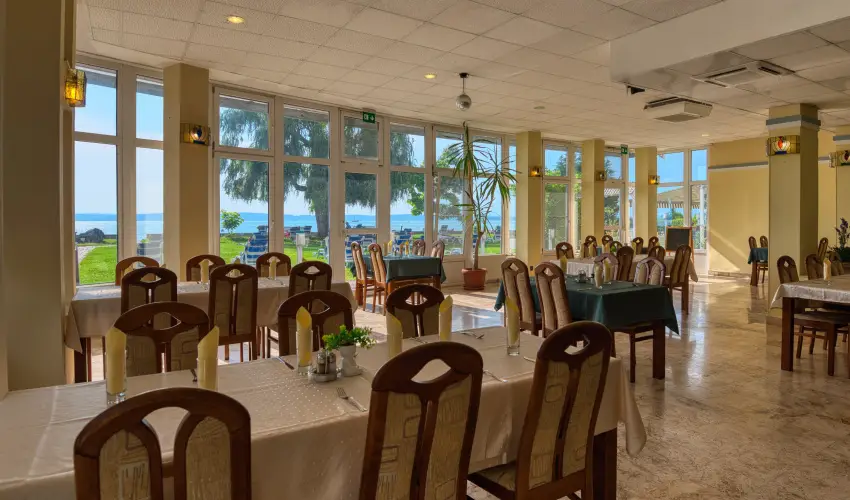 Vil�gos Hotel Balatonvil�gos